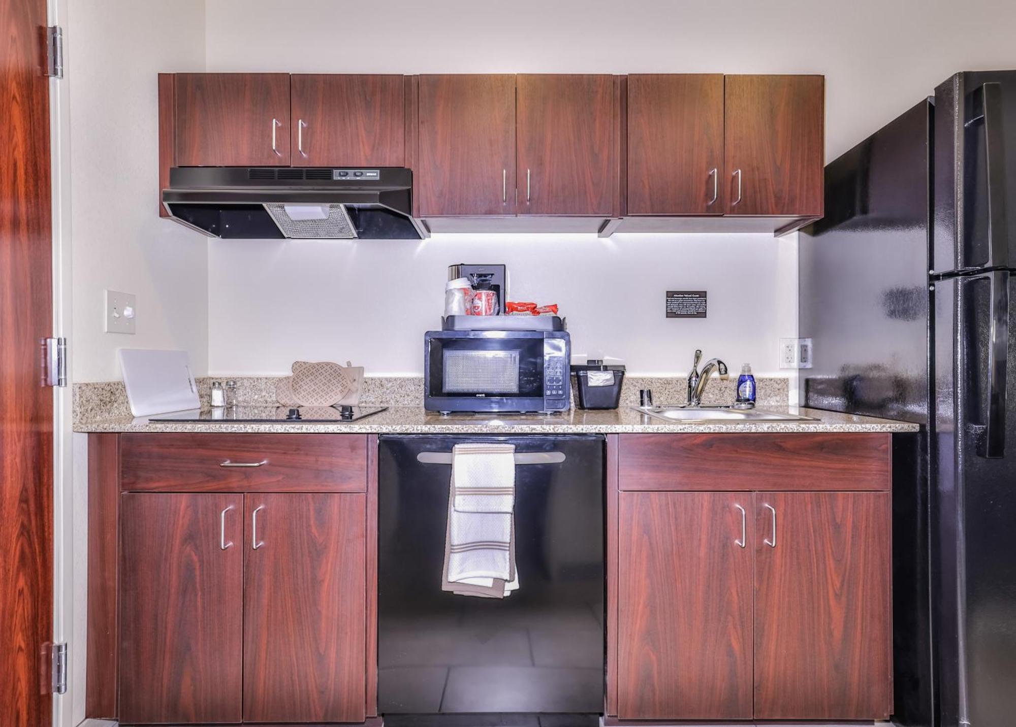 Cobblestone Hotel & Suites - Rhinelander Екстериор снимка
