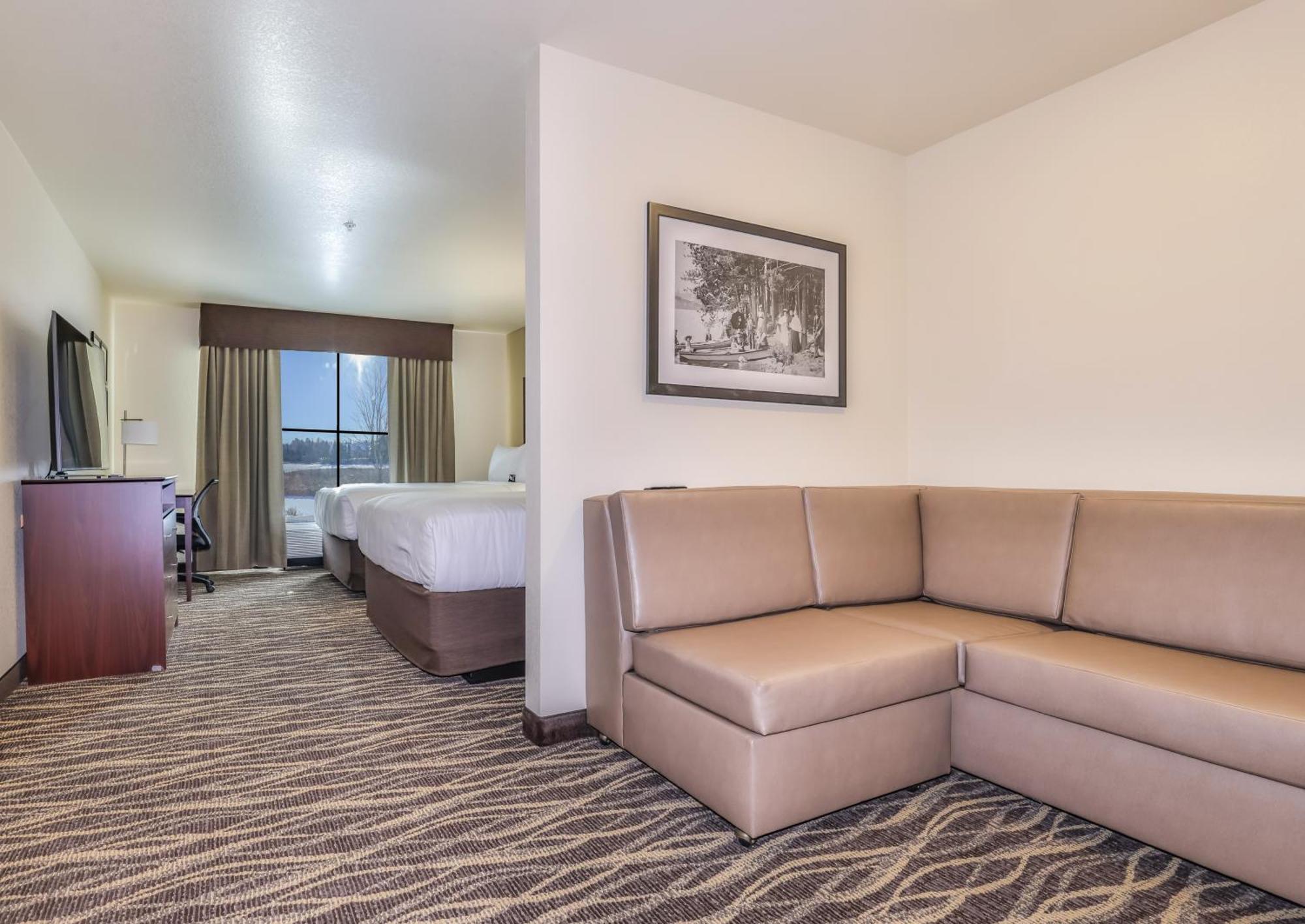 Cobblestone Hotel & Suites - Rhinelander Екстериор снимка