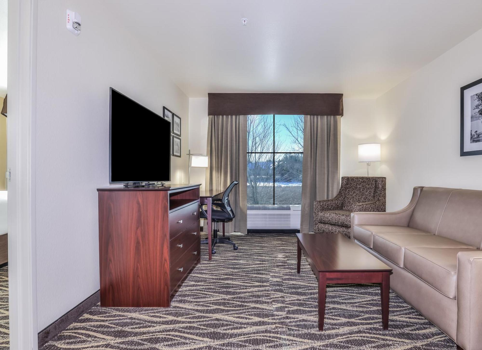 Cobblestone Hotel & Suites - Rhinelander Екстериор снимка