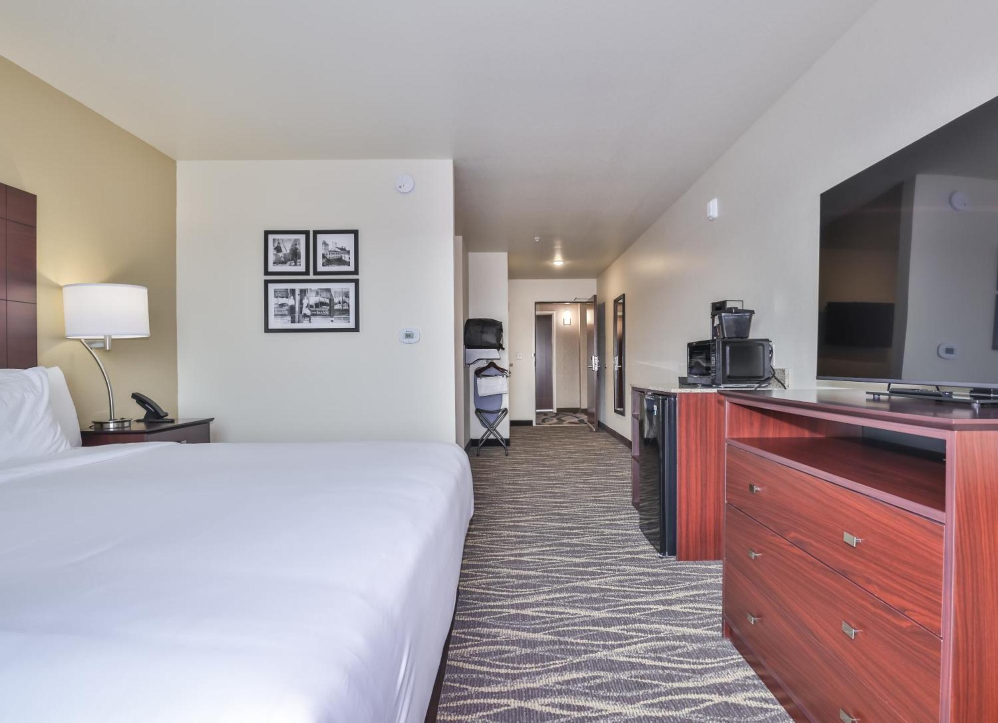 Cobblestone Hotel & Suites - Rhinelander Екстериор снимка