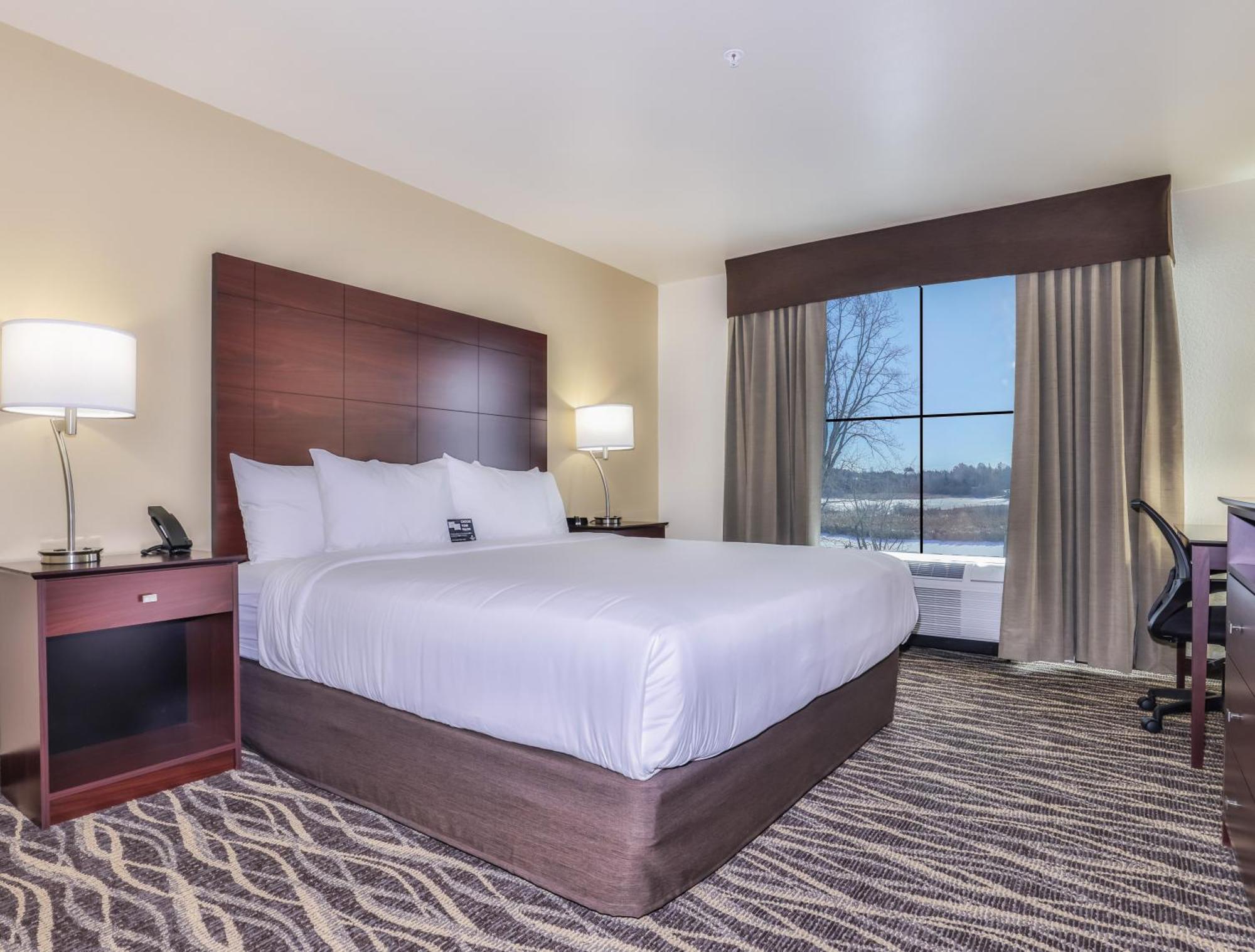 Cobblestone Hotel & Suites - Rhinelander Екстериор снимка