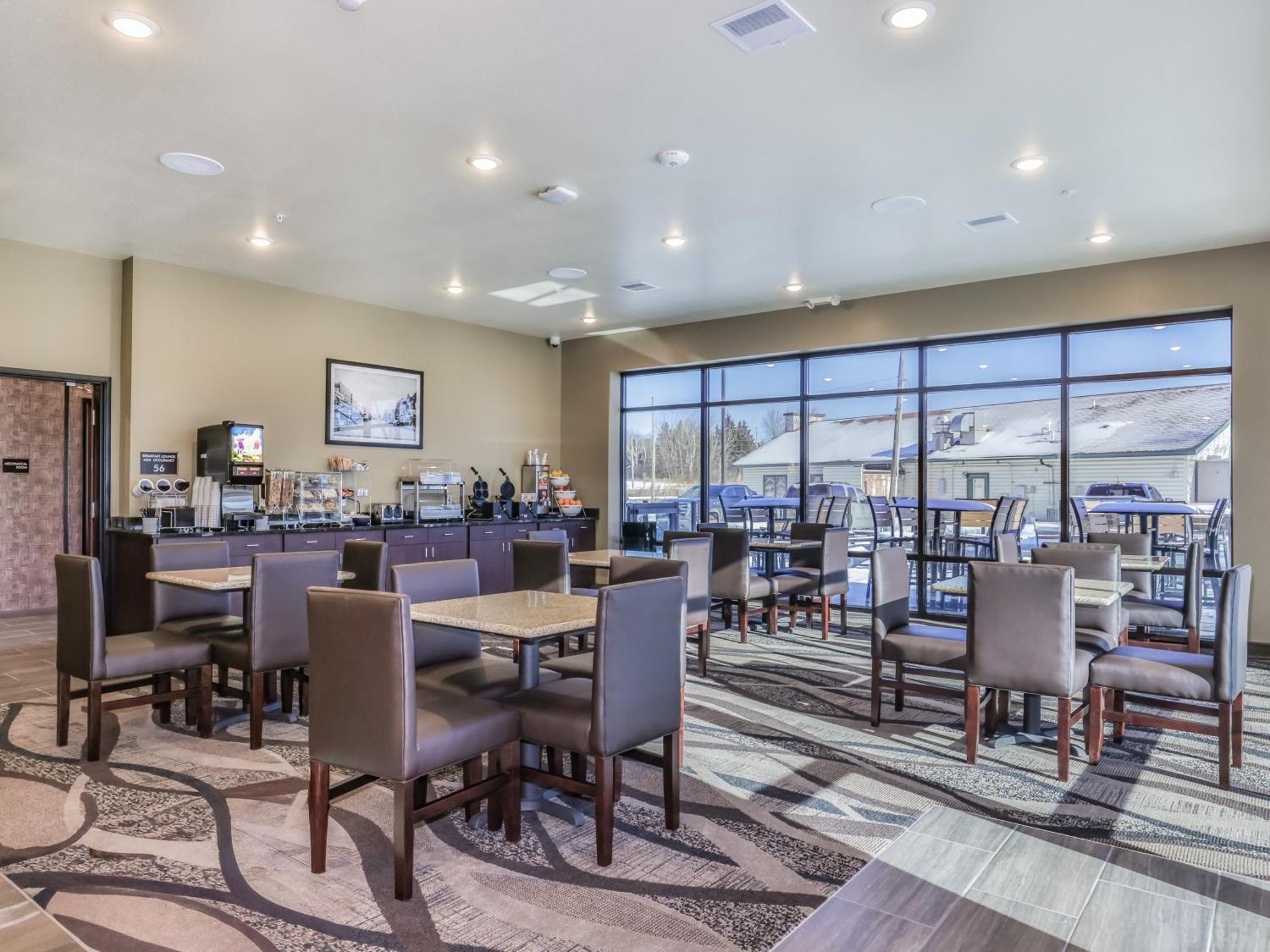 Cobblestone Hotel & Suites - Rhinelander Екстериор снимка