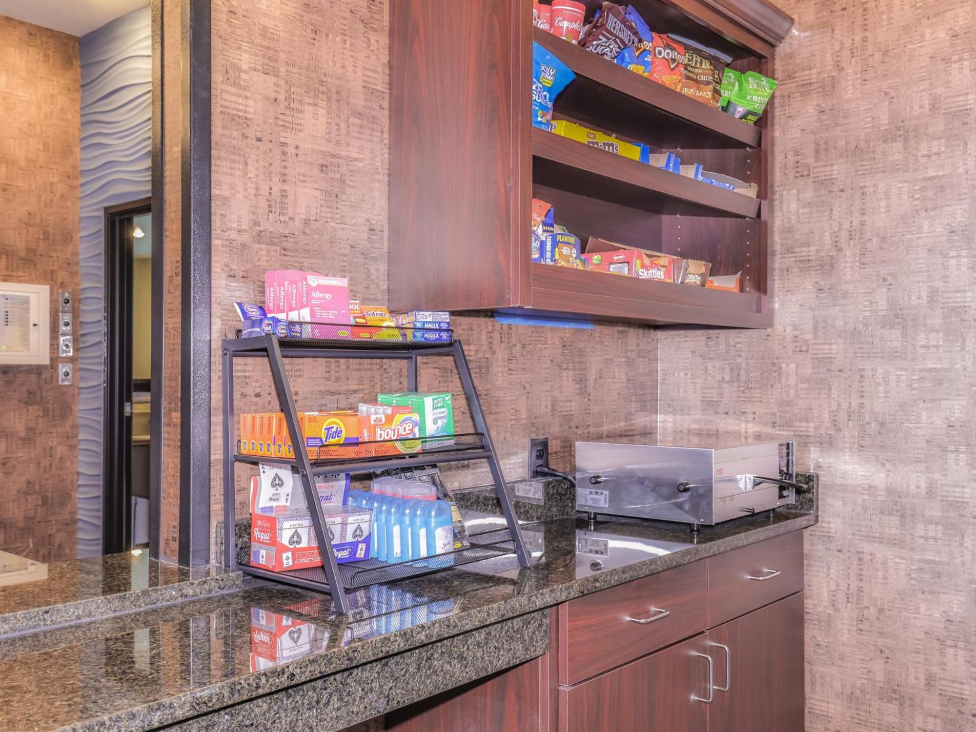 Cobblestone Hotel & Suites - Rhinelander Екстериор снимка
